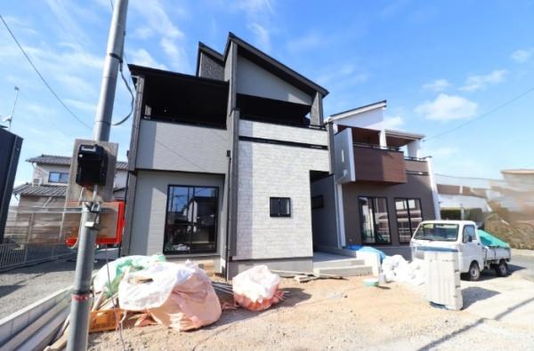ブルーミングガーデン東区西大寺川口　1号棟