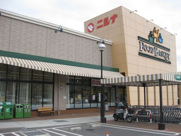 リーブルガーデン児島柳田町(ニシナフードバスケット児島柳田店)