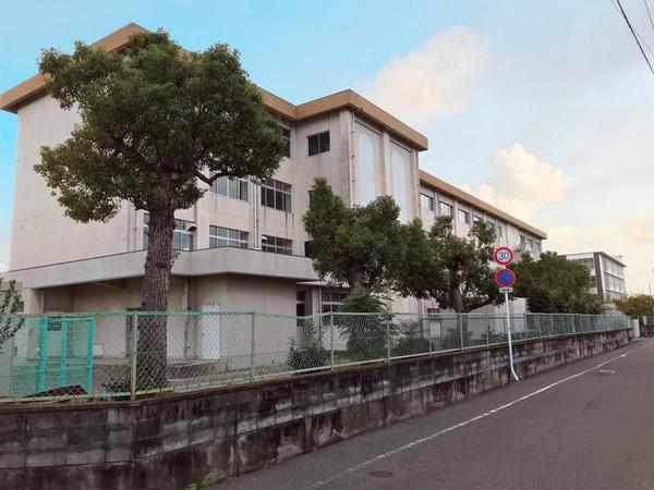 リーブルガーデン南区浜野第３　１号棟(岡山市立福浜中学校)