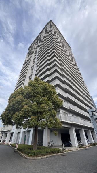 ファミールタワープラザ岡山イーストタワー