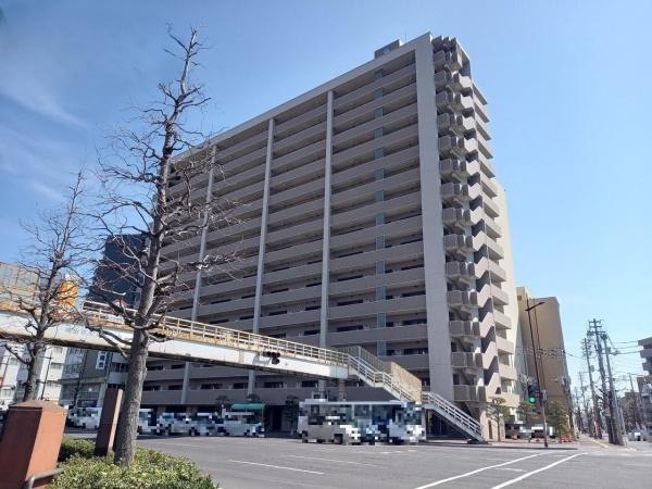 アルファステイツ大学病院通り