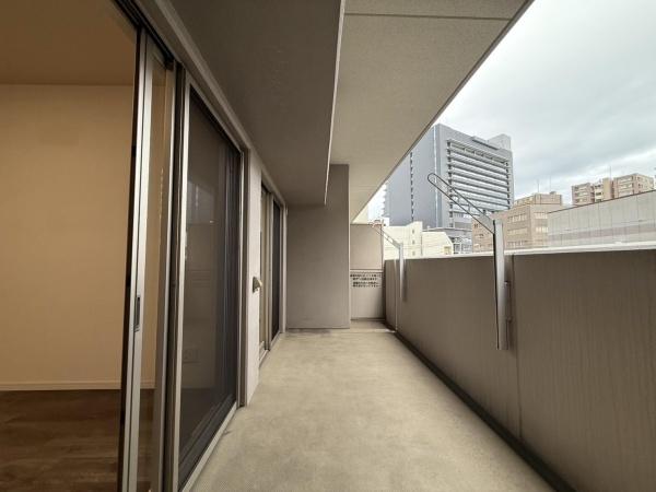 アルファステイツ大学病院通り