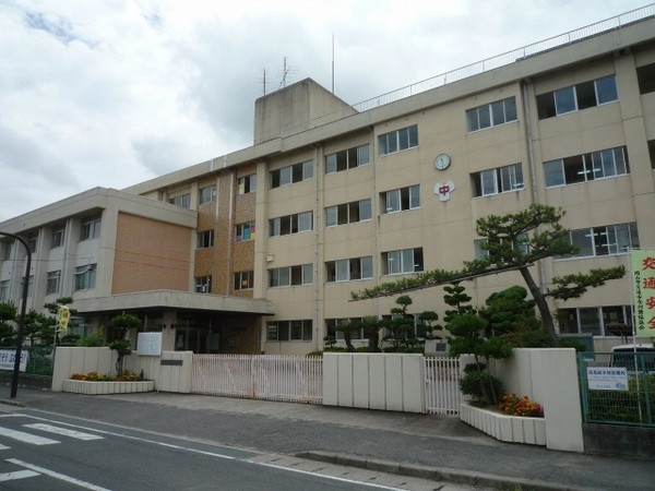 岡山市南区新保の土地(岡山市立芳田中学校)