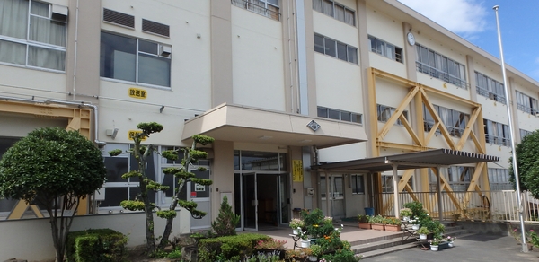 倉敷市西岡の土地(倉敷市立菅生小学校)