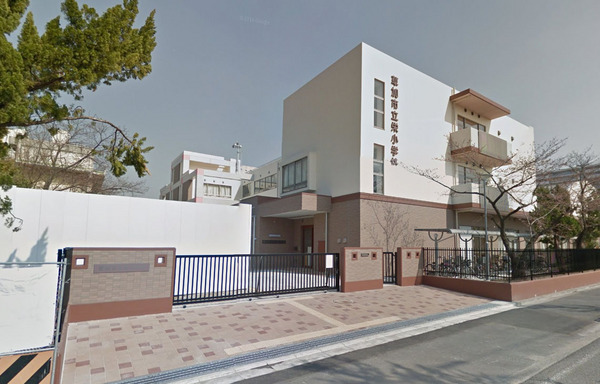 ●草加ガーデンハイツ●(草加市立栄小学校)