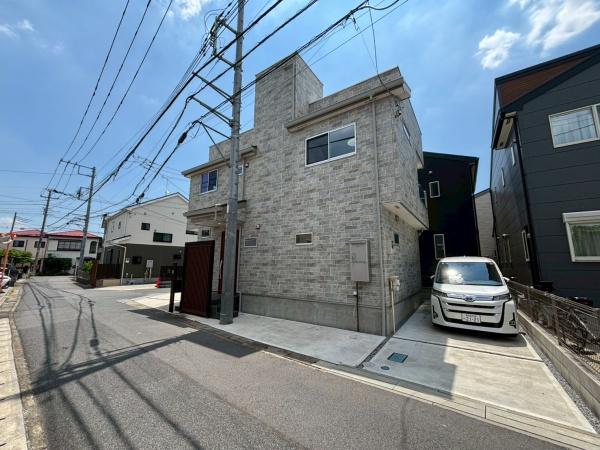 草加市小山１丁目の中古一戸建て