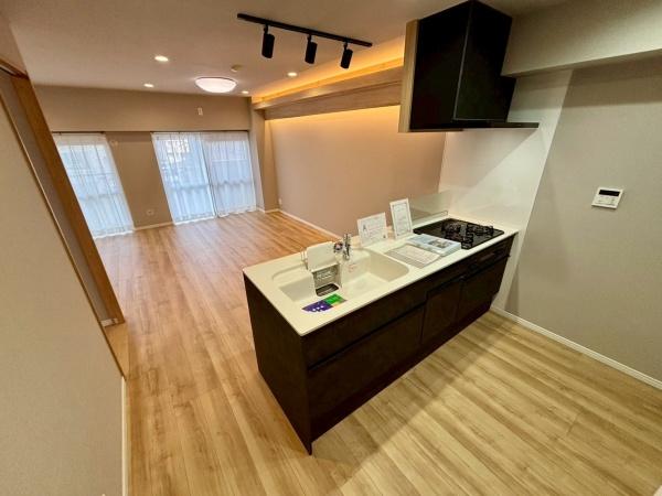 草加ガーデンハイツA棟