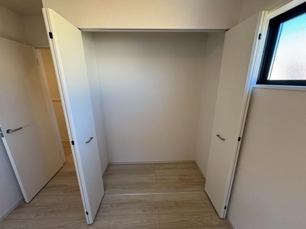 草加市弁天４丁目の新築一戸建