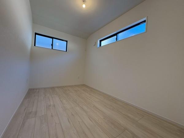 草加市弁天４丁目の新築一戸建