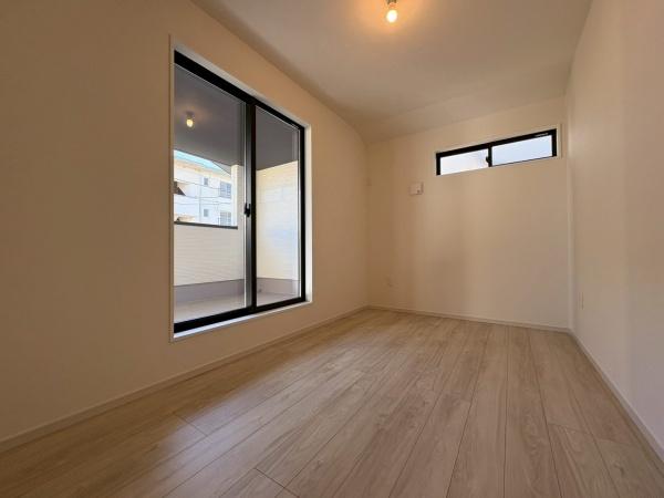 草加市弁天４丁目の新築一戸建