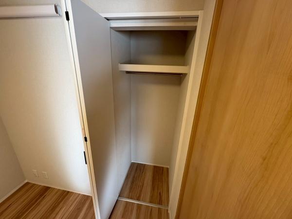 日商岩井草加マンション