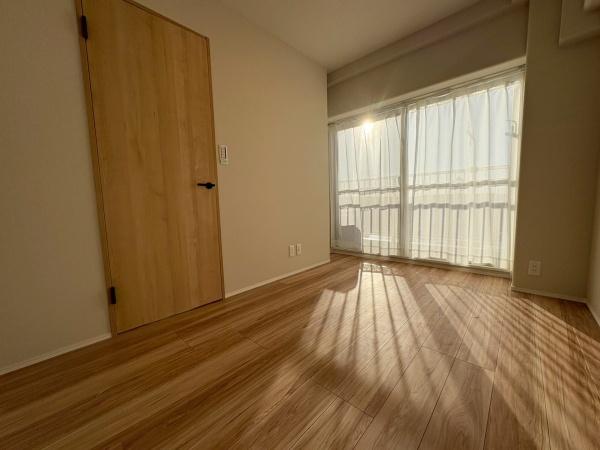 日商岩井草加マンション