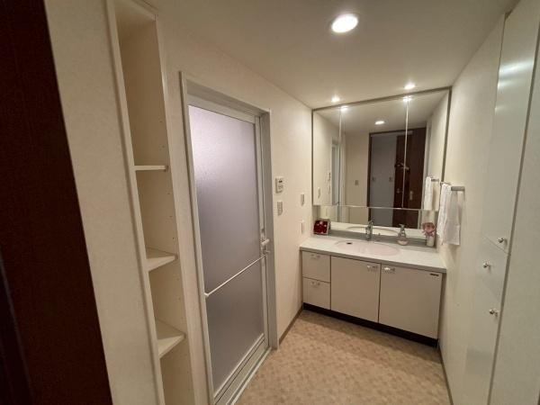 ●ベルドゥムール草加弁天６階●