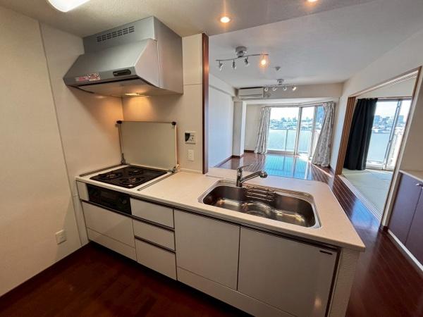 ●ベルドゥムール草加弁天６階●