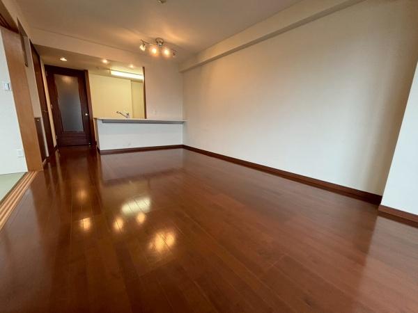 ●ベルドゥムール草加弁天６階●