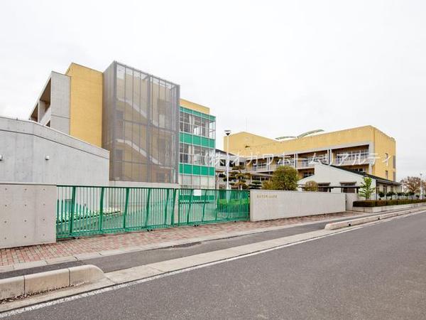 越谷市東越谷９丁目の中古一戸建て(越谷市立城ノ上小学校)