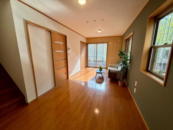 草加市両新田西町の中古一戸建て