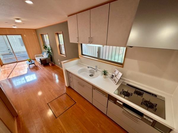 草加市両新田西町の中古一戸建て