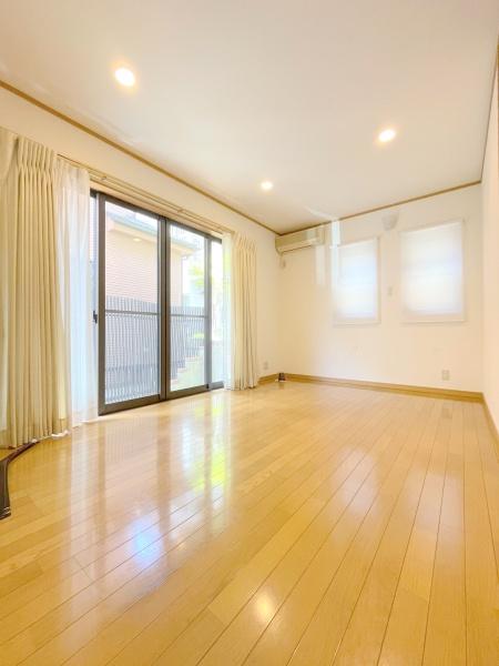 三郷市戸ケ崎４丁目の中古一戸建て