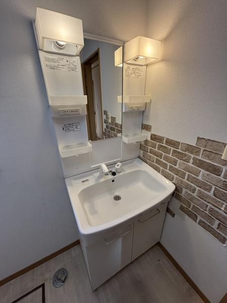 三郷市早稲田８丁目の中古一戸建て