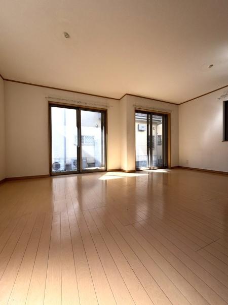 三郷市早稲田８丁目の中古一戸建て