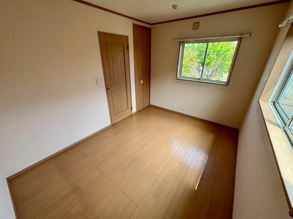 草加市青柳８丁目の中古一戸建て