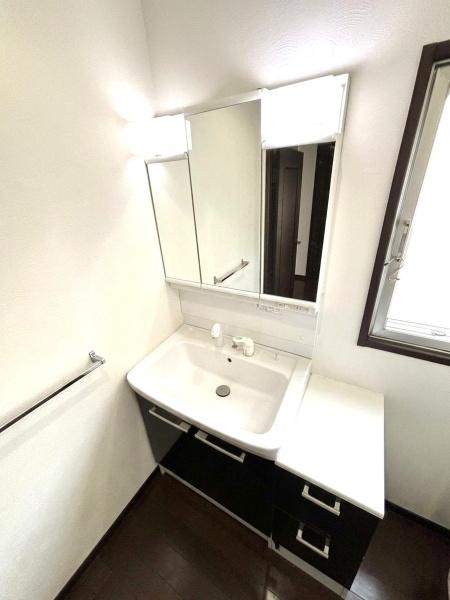 草加市草加２丁目の中古一戸建て
