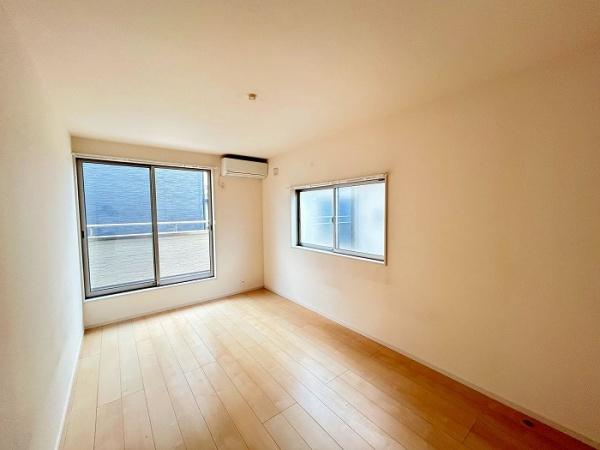 草加市稲荷４丁目の中古一戸建て