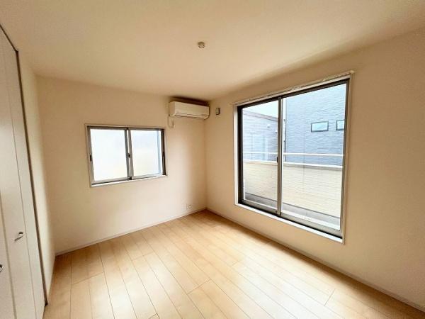 草加市稲荷４丁目の中古一戸建て