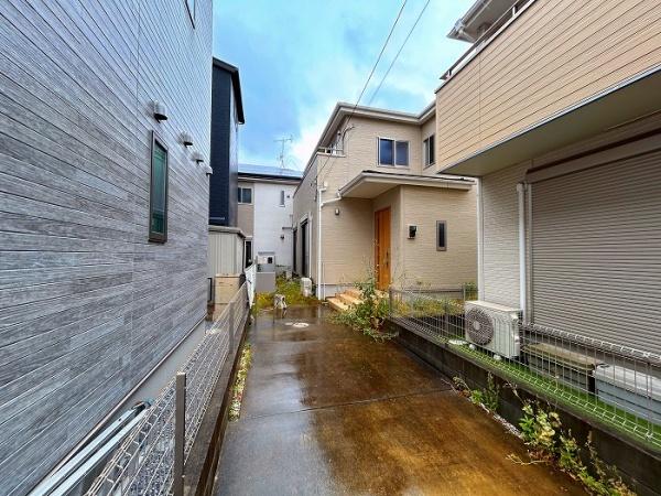 草加市稲荷４丁目の中古一戸建て