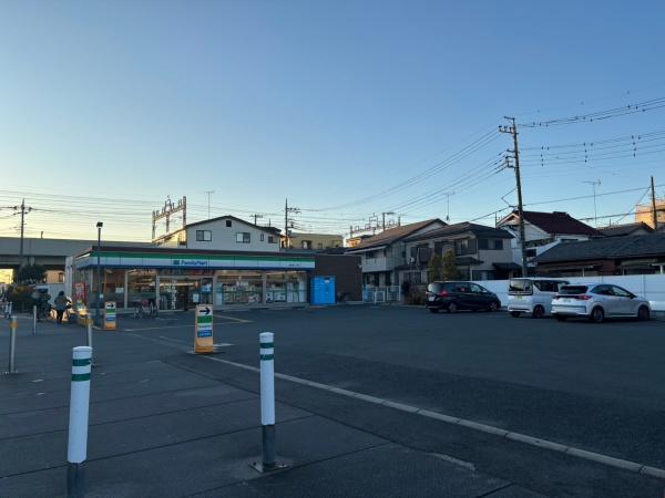 【25日(土)見学可】●パテラスクエア草加●(ファミリーマート草加旭町二丁目店)
