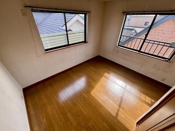 草加市西町の中古一戸建て