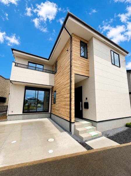 【29日(土)・30日(日)見学可】草加市稲荷4丁目戸建
