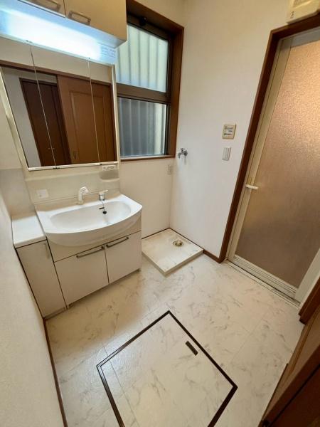 草加市青柳２丁目の中古一戸建て