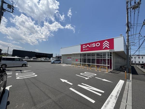 サンライフ吉川(ダイソー吉川栄町店)