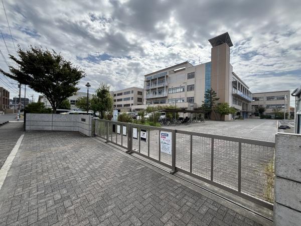 草加市氷川町の土地(草加市立西町小学校)