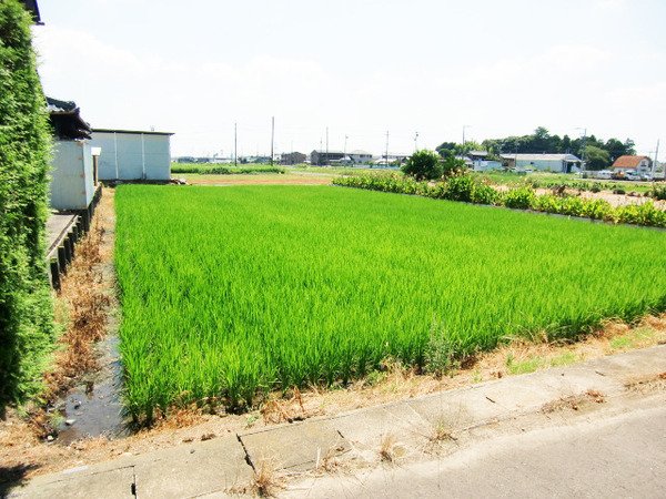 小牧市多気中町　売地