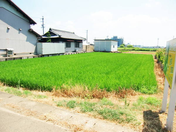 小牧市多気中町　売地