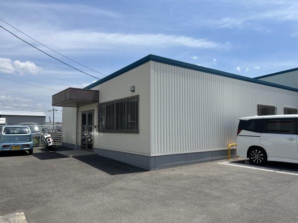 小牧市下小針中島　倉庫