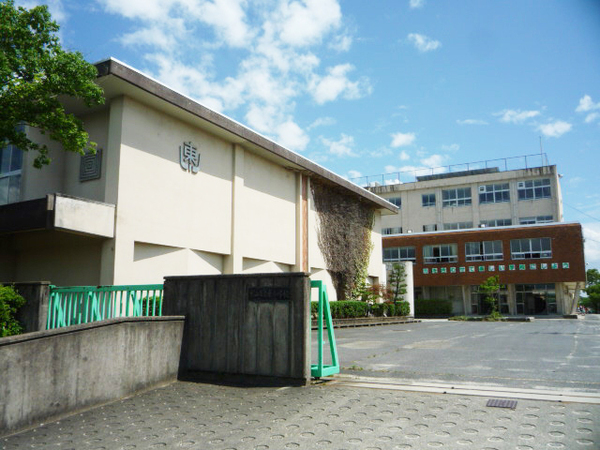 犬山市大字羽黒字赤坂の土地(犬山市立東小学校)