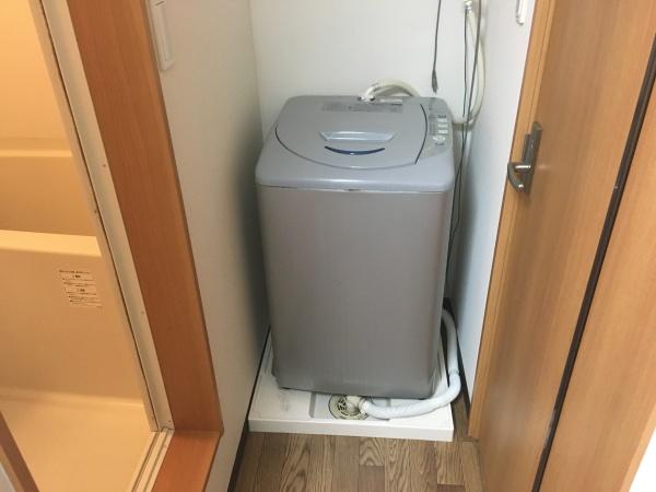 センチュリー社