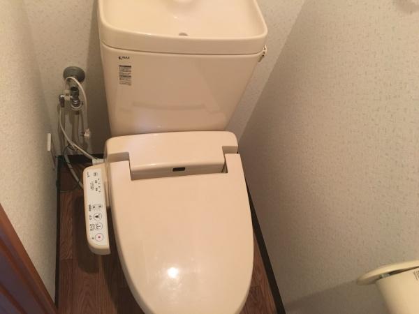 センチュリー社