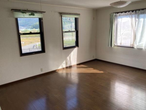 西脇市黒田庄町大伏の中古一戸建て