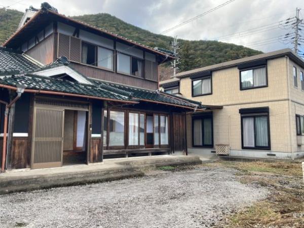 西脇市黒田庄町大伏の中古一戸建て