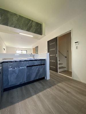 梶原３丁目　新築戸建