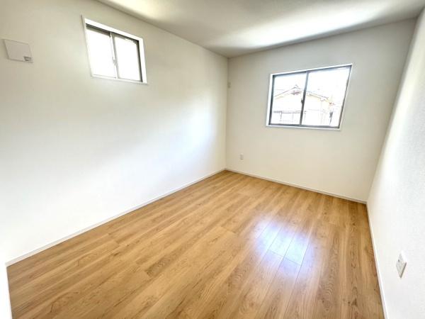 広瀬２丁目　新築戸建