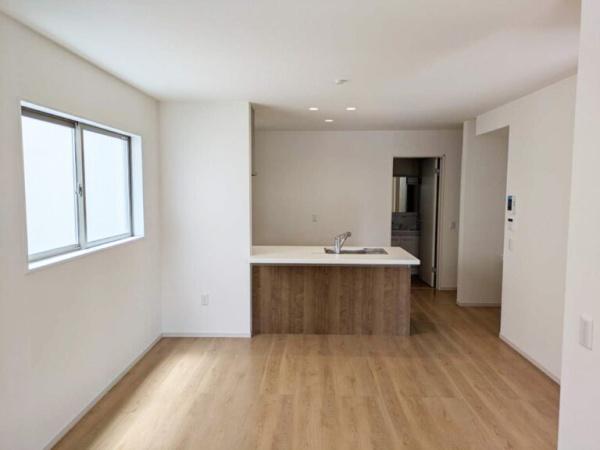 東上牧３丁目（１号棟）　新築戸建