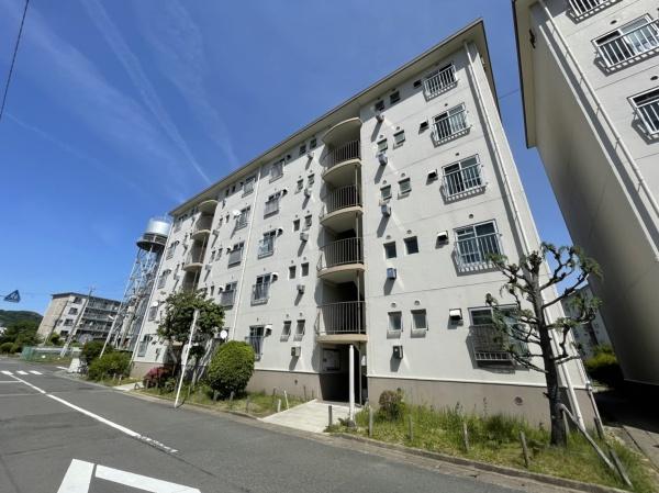水無瀬青葉ハイツ１３号棟