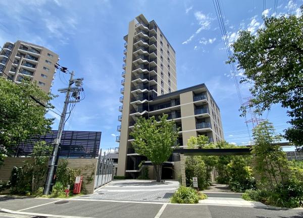 ファインレジデンス高槻上牧駅前