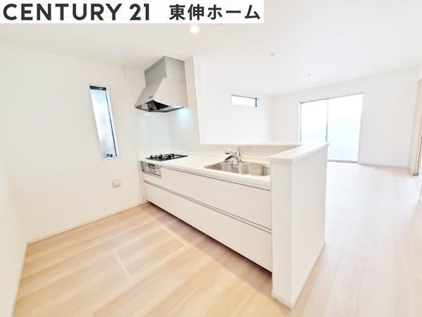 グラファーレ　春日井市大手田酉町新築分譲住宅　２号棟
